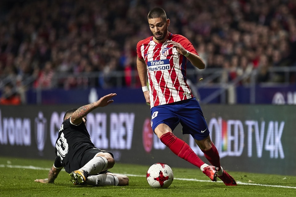 上海男篮三分雨淹没对手